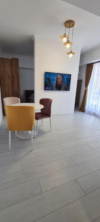 Constangeles By Solid Butoaie Apartment *